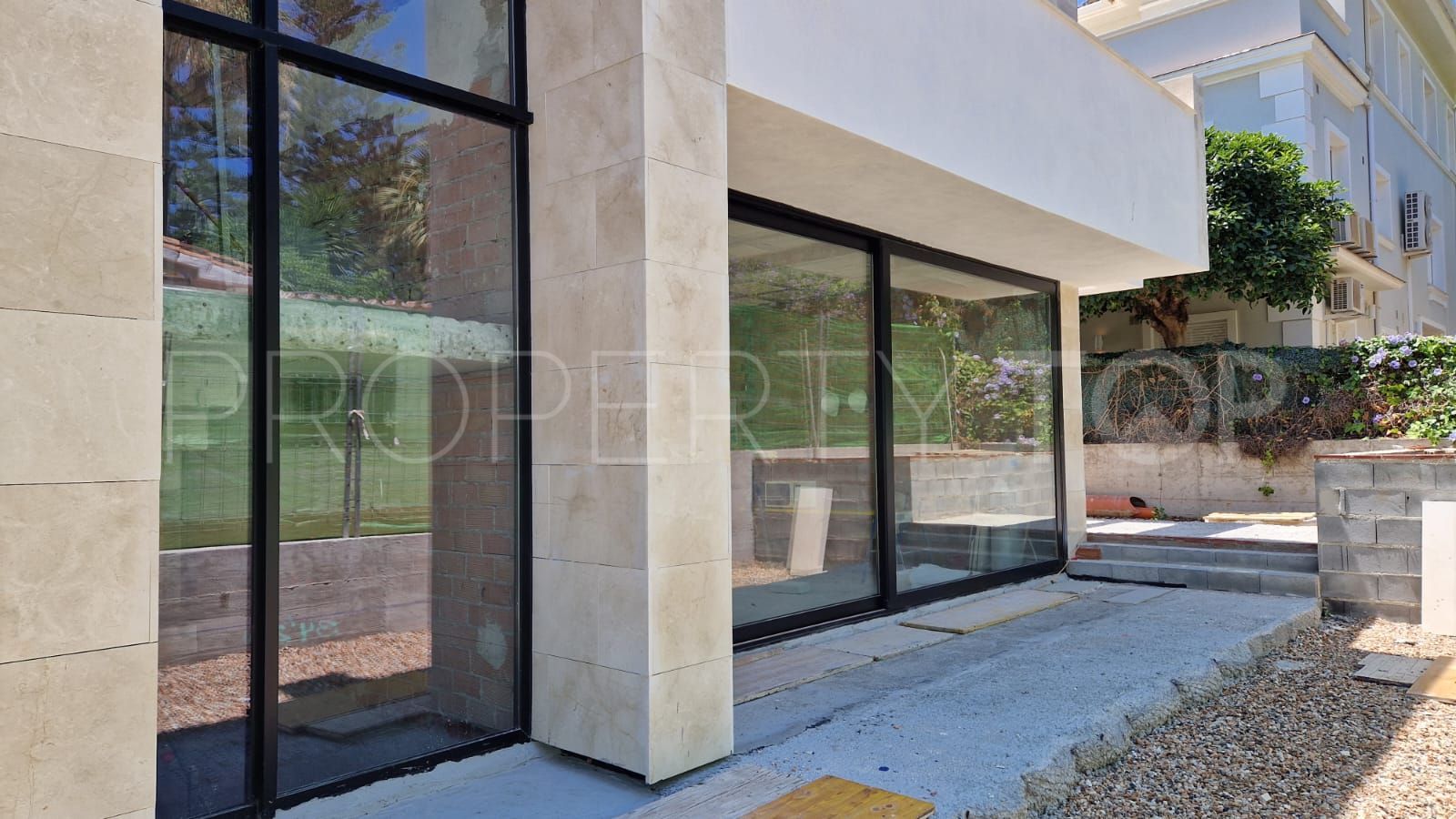 4 bedrooms villa in Nueva Andalucia for sale