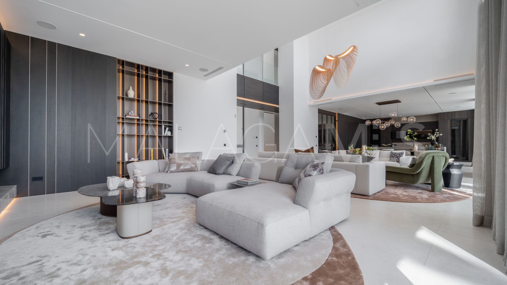 Villa for sale in Cascada de Camojan