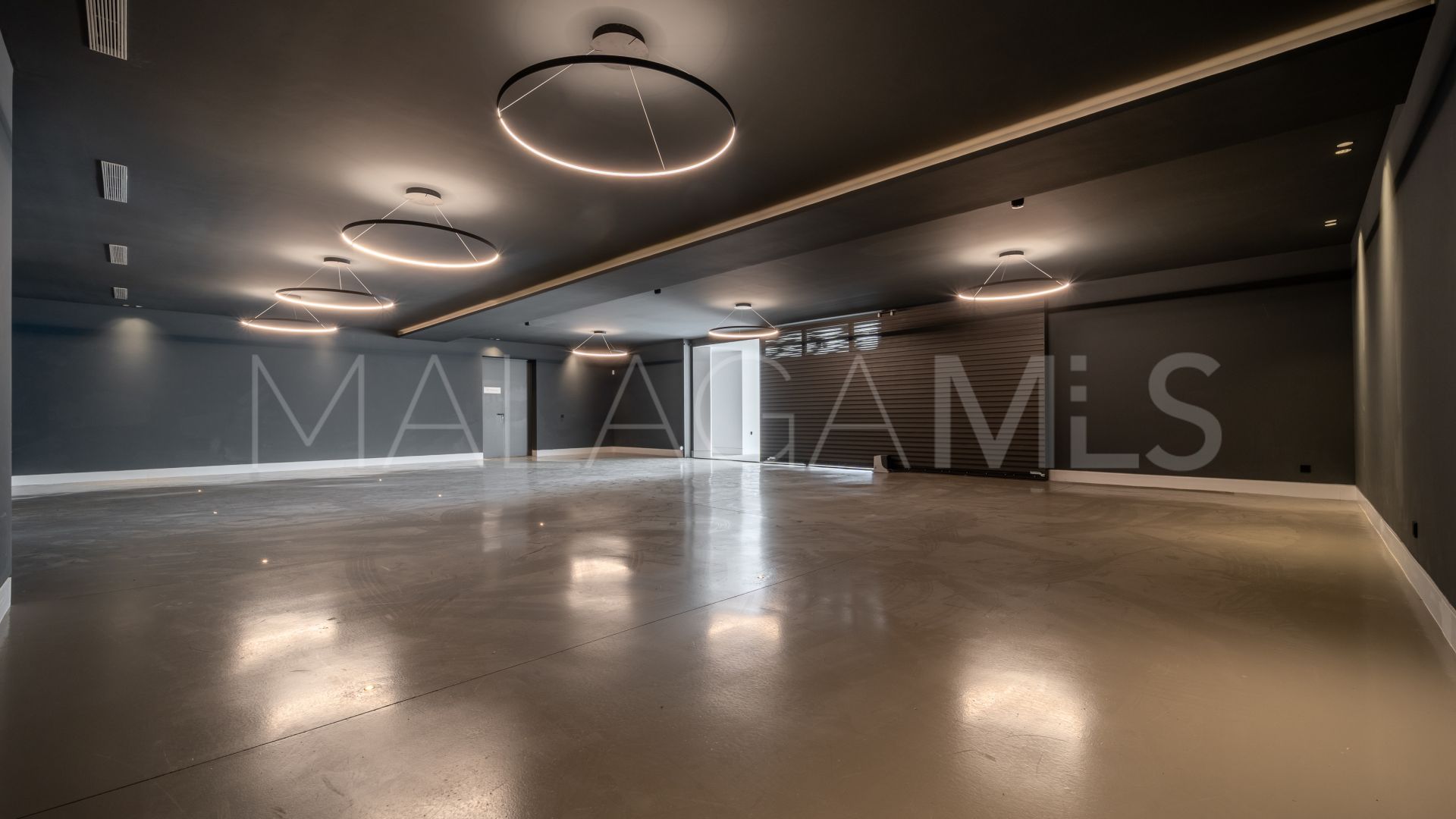 Villa for sale in Cascada de Camojan