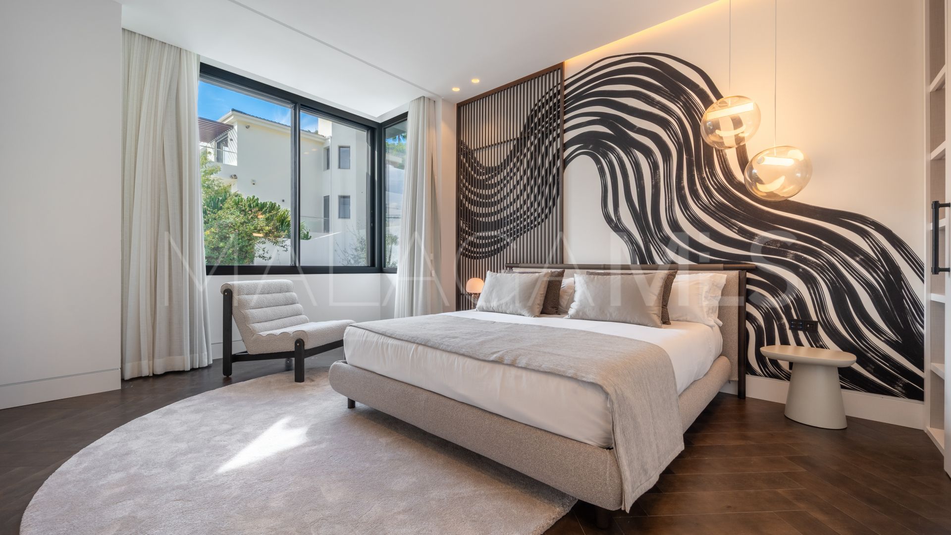 Villa for sale in Cascada de Camojan