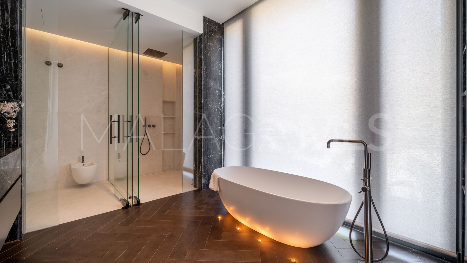 Villa for sale in Cascada de Camojan