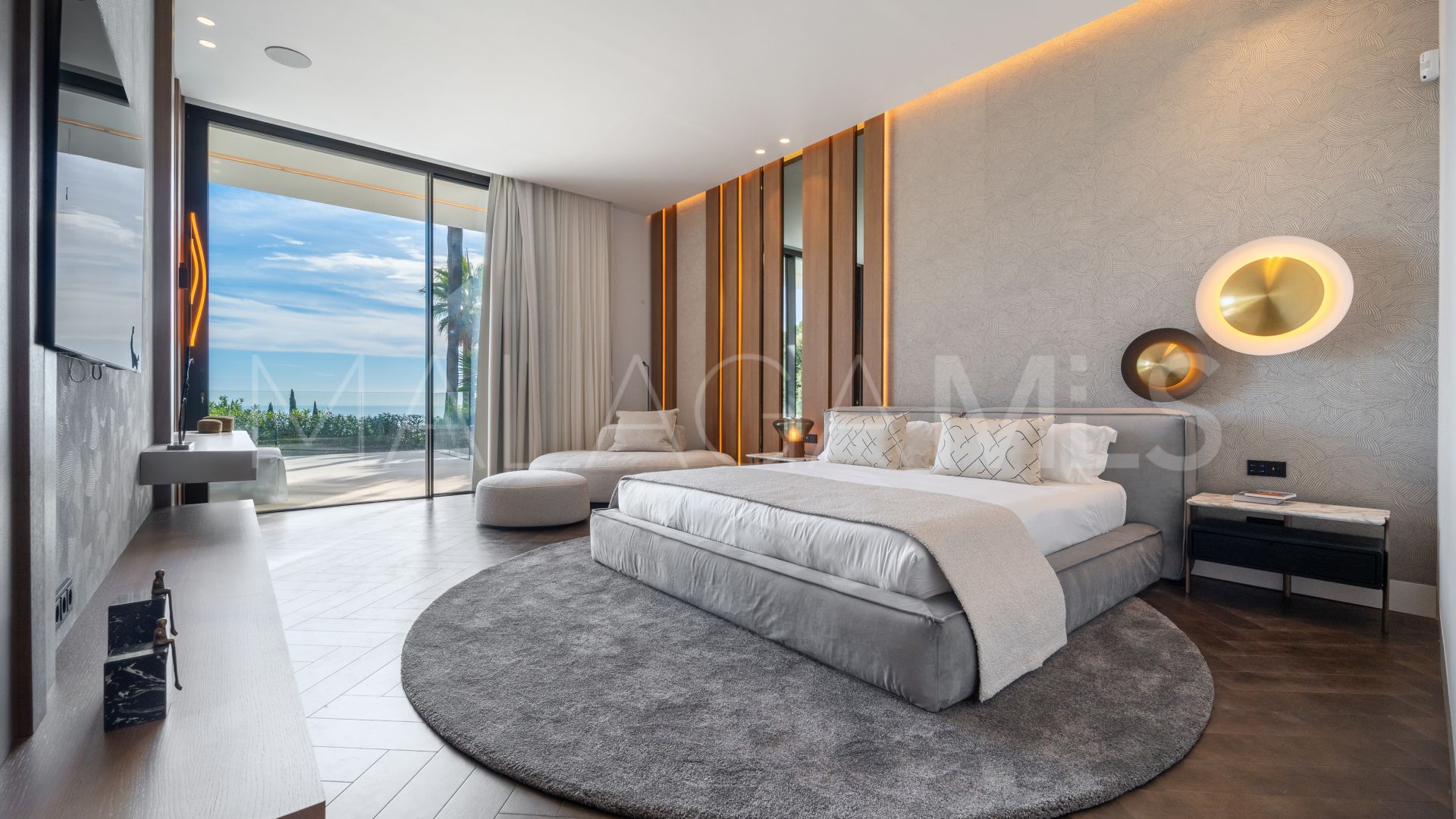 Villa for sale in Cascada de Camojan