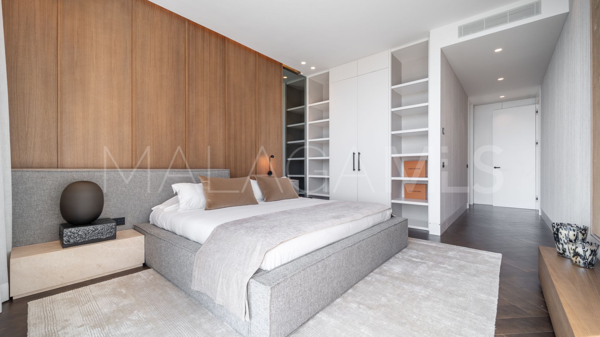 Villa for sale in Cascada de Camojan