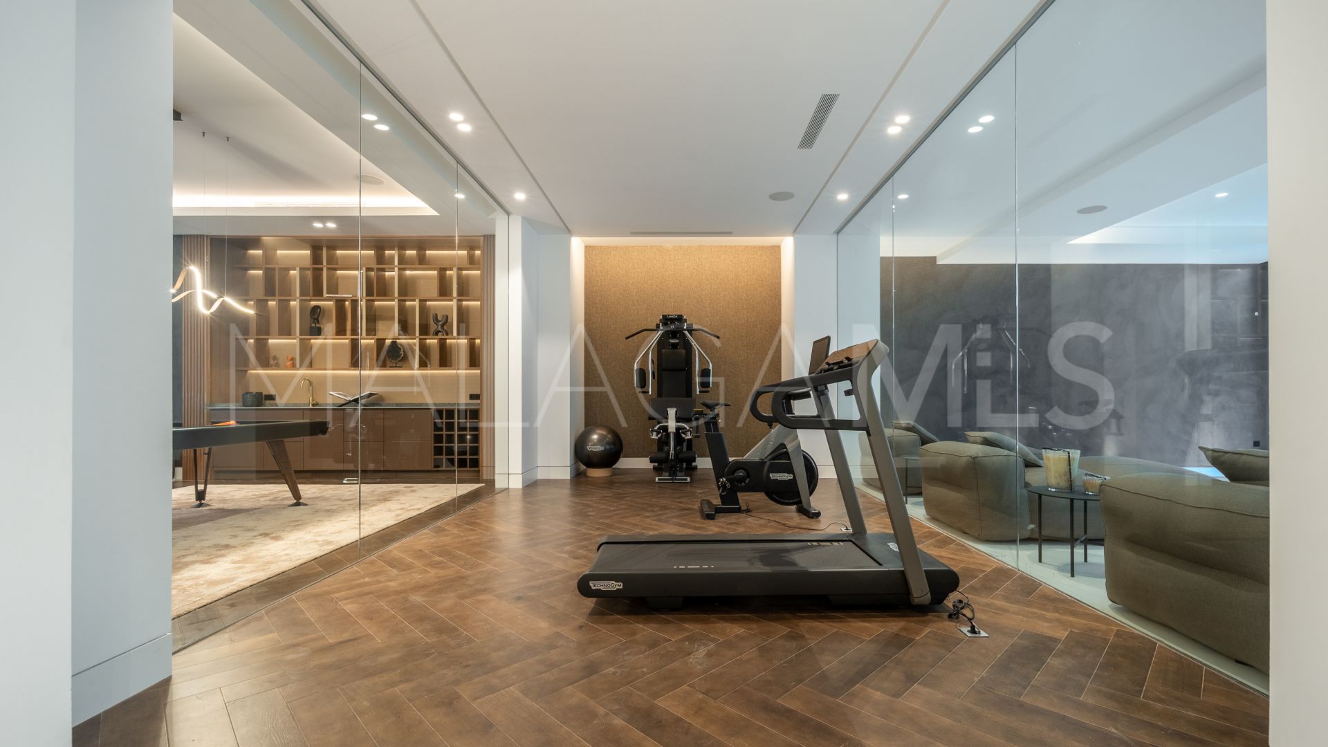 Villa for sale in Cascada de Camojan