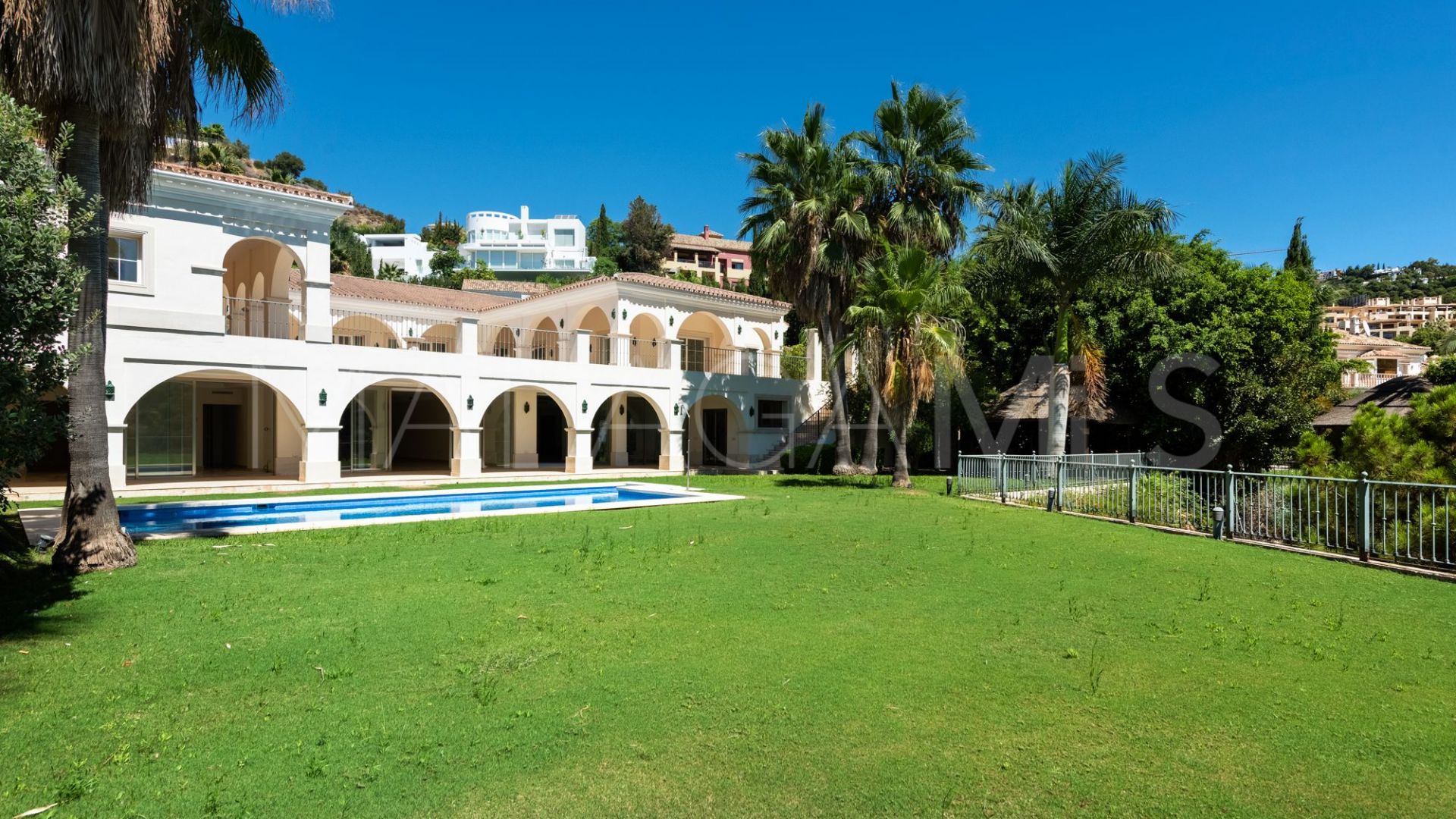 Villa for sale in Los Arqueros