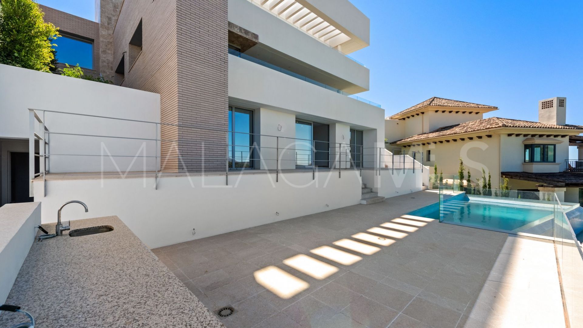 6 bedrooms Los Arqueros villa for sale