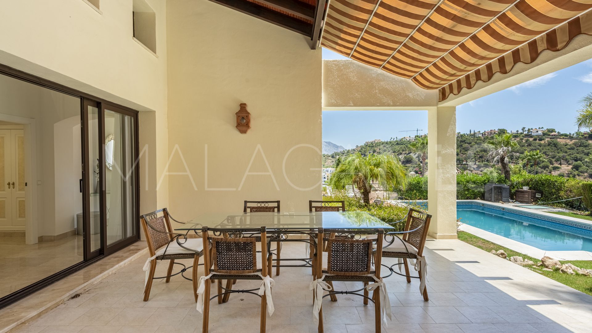 Villa for sale in Los Arqueros