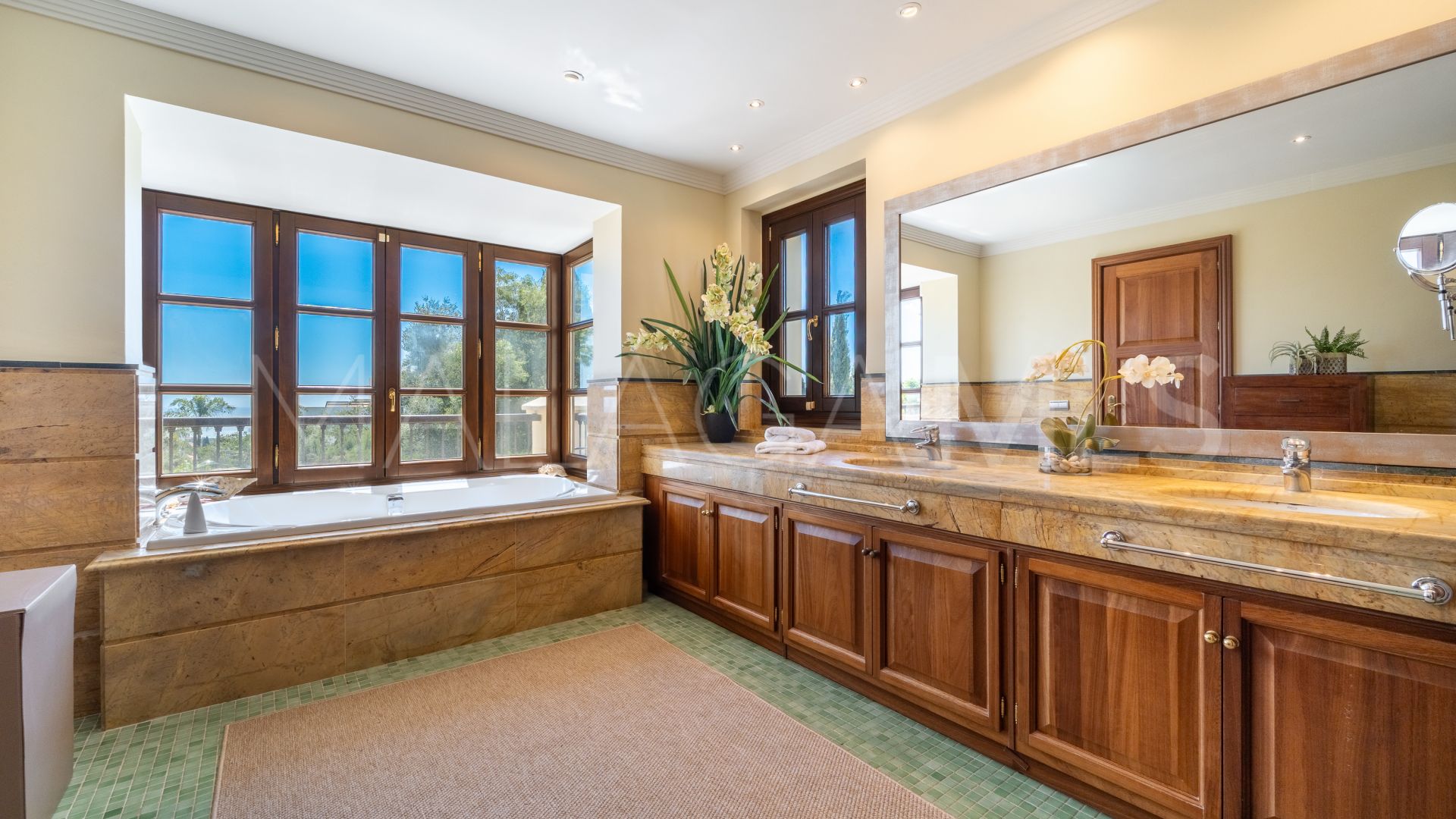 Villa for sale in Balcones de Sierra Blanca