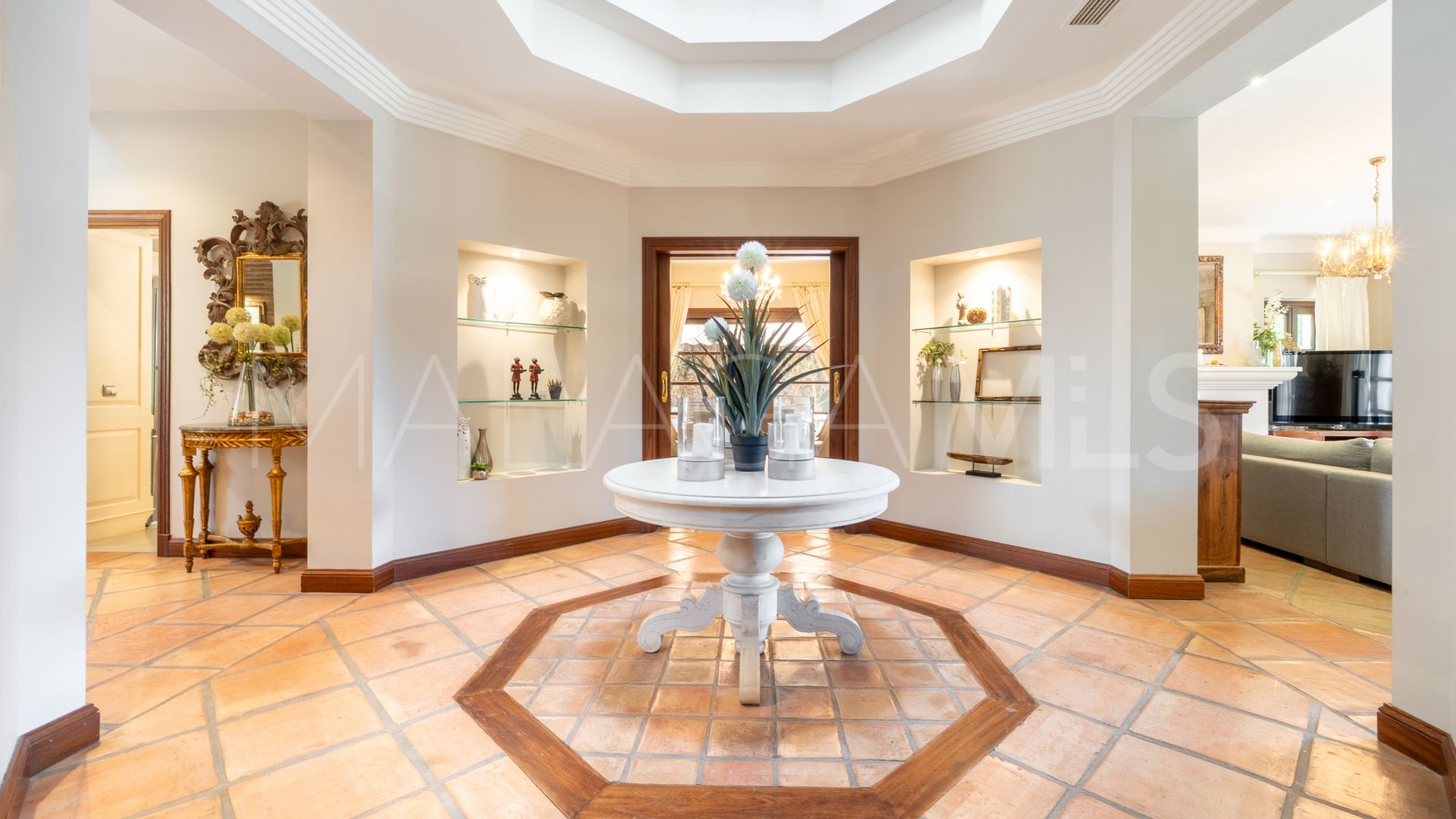 Villa for sale in Balcones de Sierra Blanca