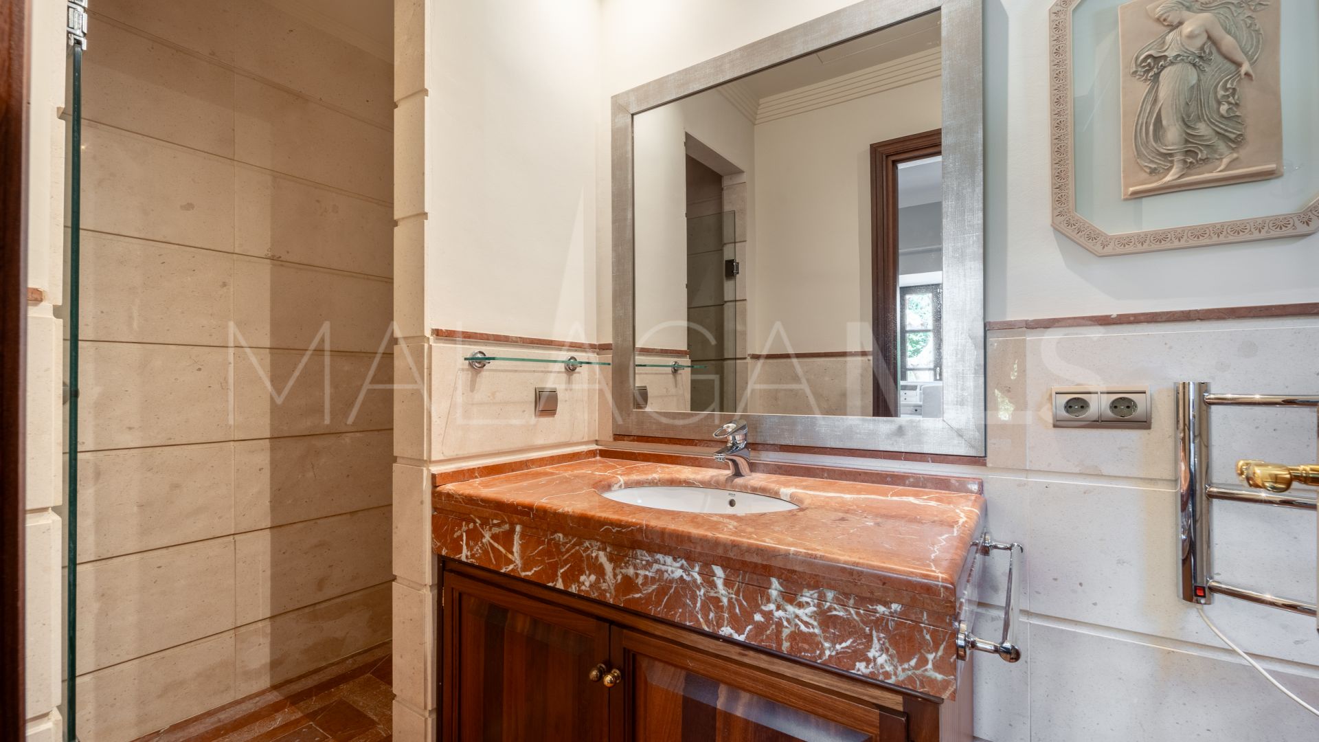Villa for sale in Balcones de Sierra Blanca