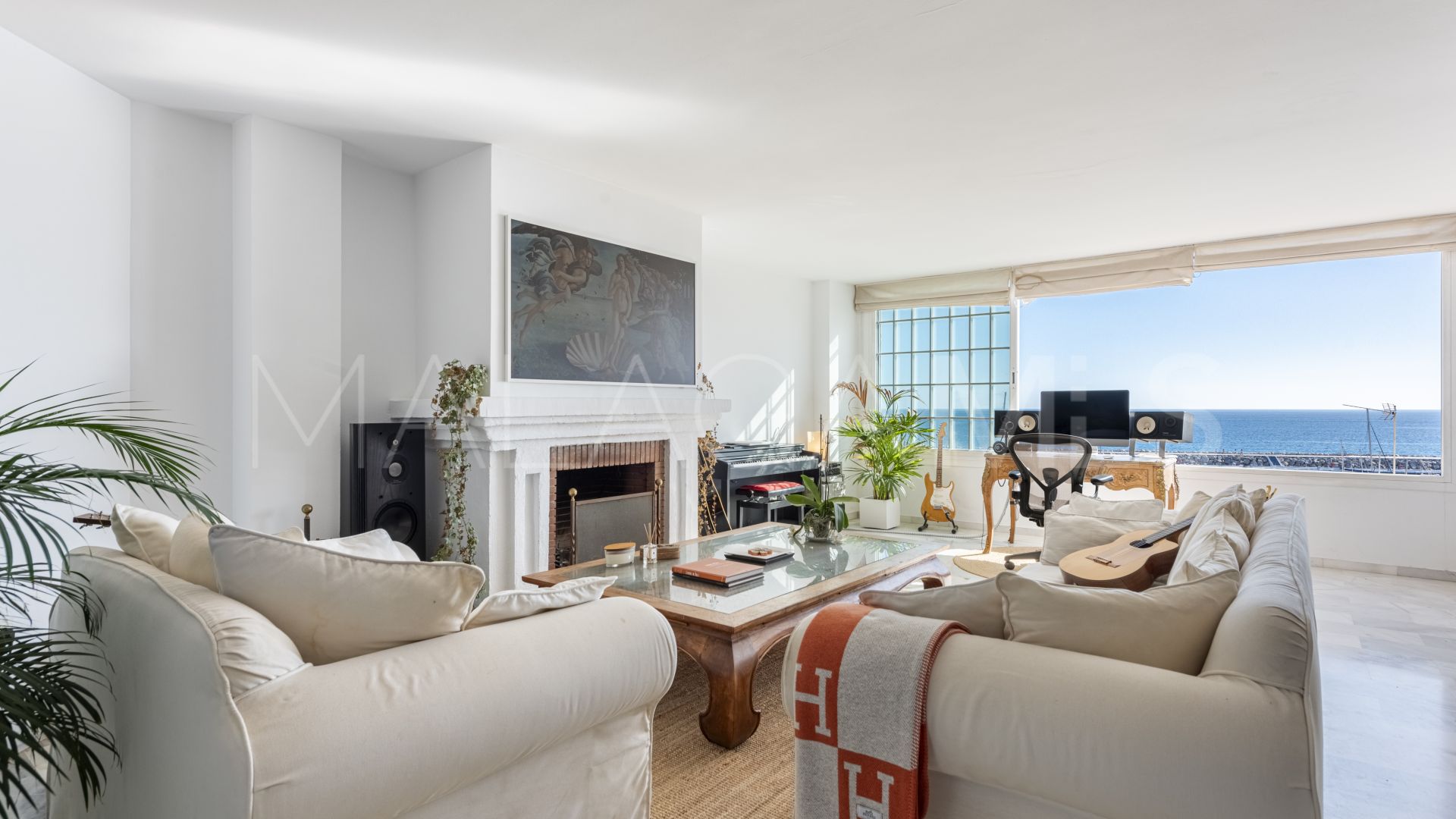 For sale 2 bedrooms apartment in Marbella - Puerto Banus
