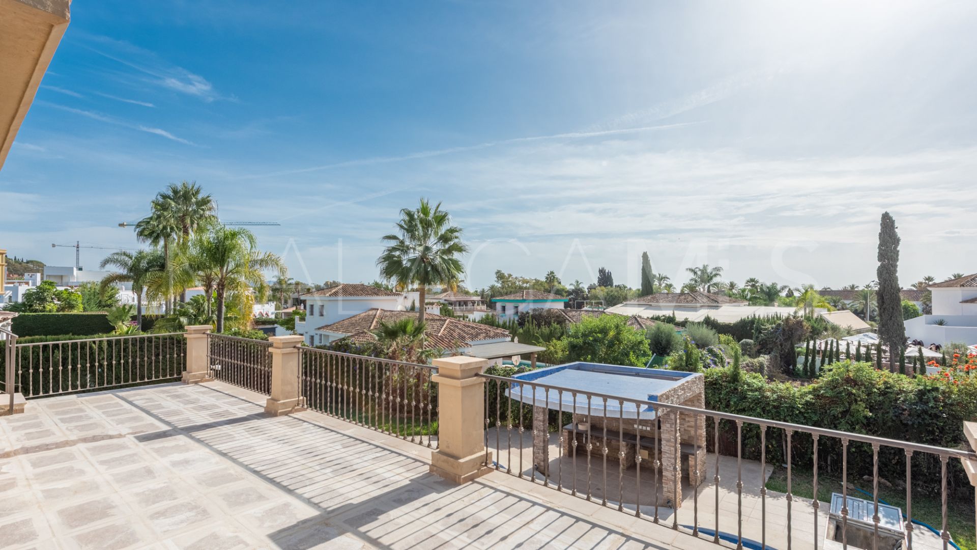 Villa for sale in Marbella Goldene Meile