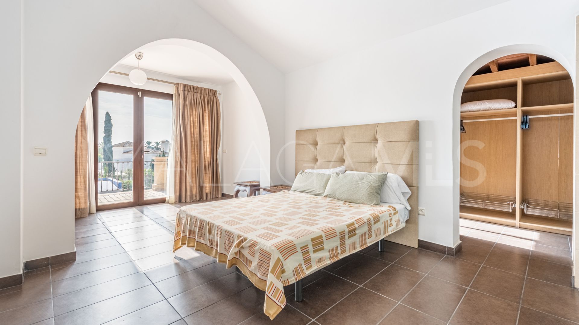 Villa for sale in Marbella Goldene Meile