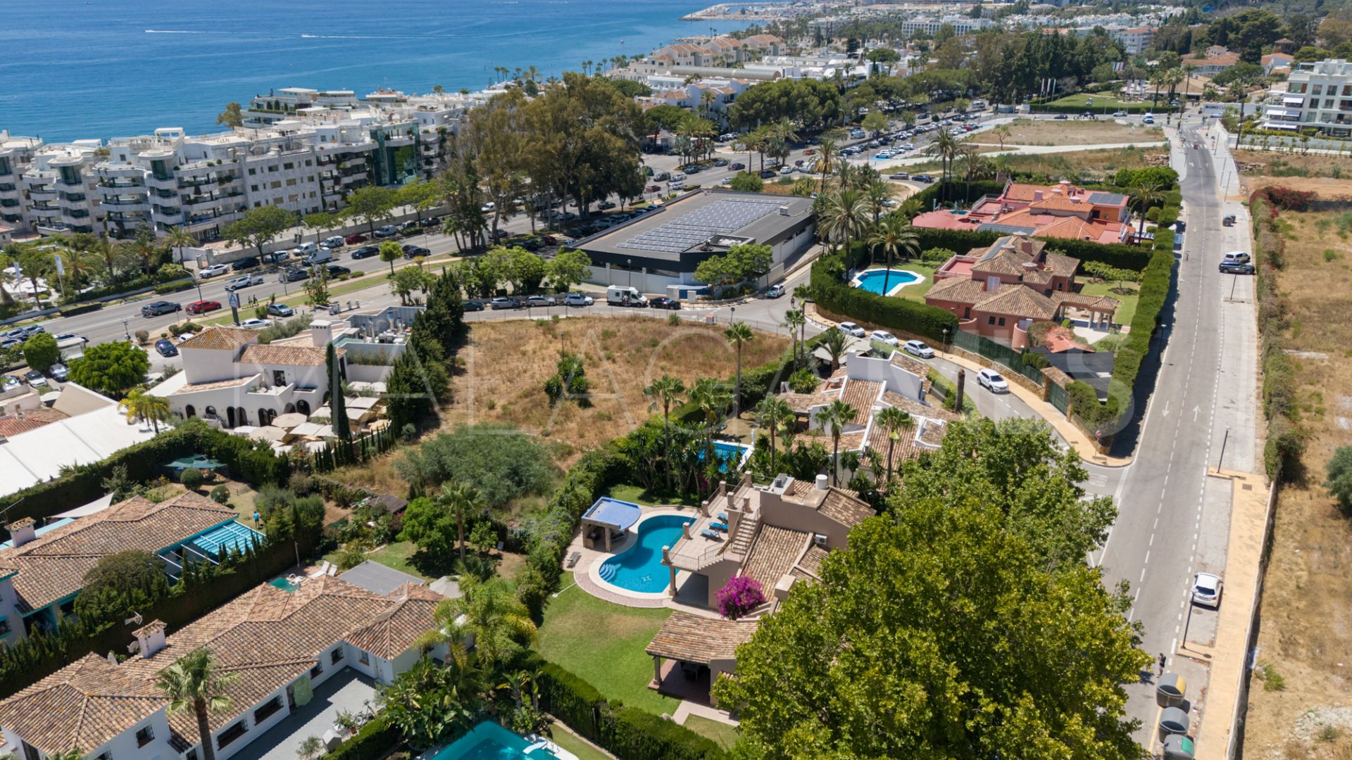 Villa for sale in Marbella Goldene Meile