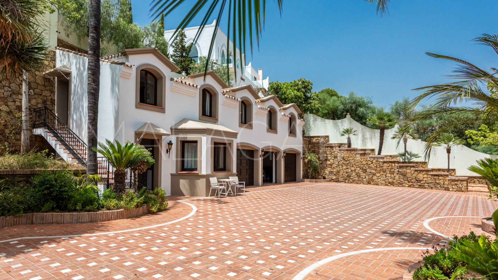 Villa for sale in Paraiso Alto