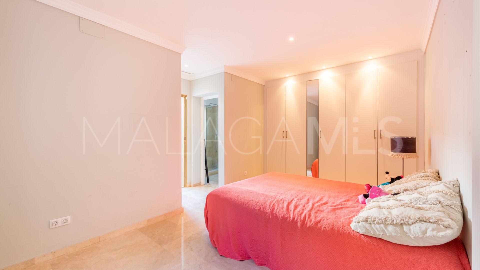 Adosado for sale in Le Village de 4 bedrooms