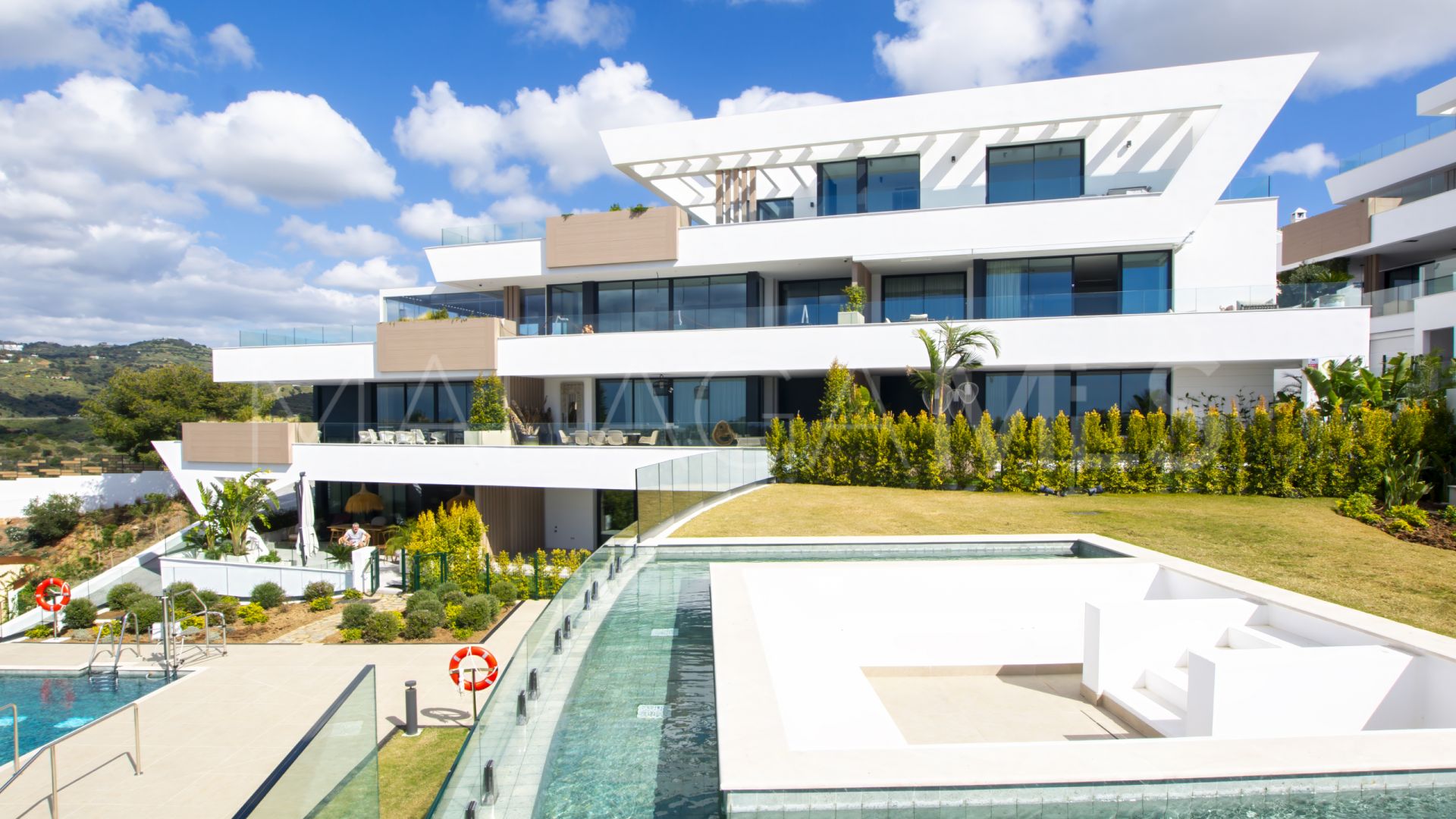 Appartement rez de chaussée for sale in Cabopino