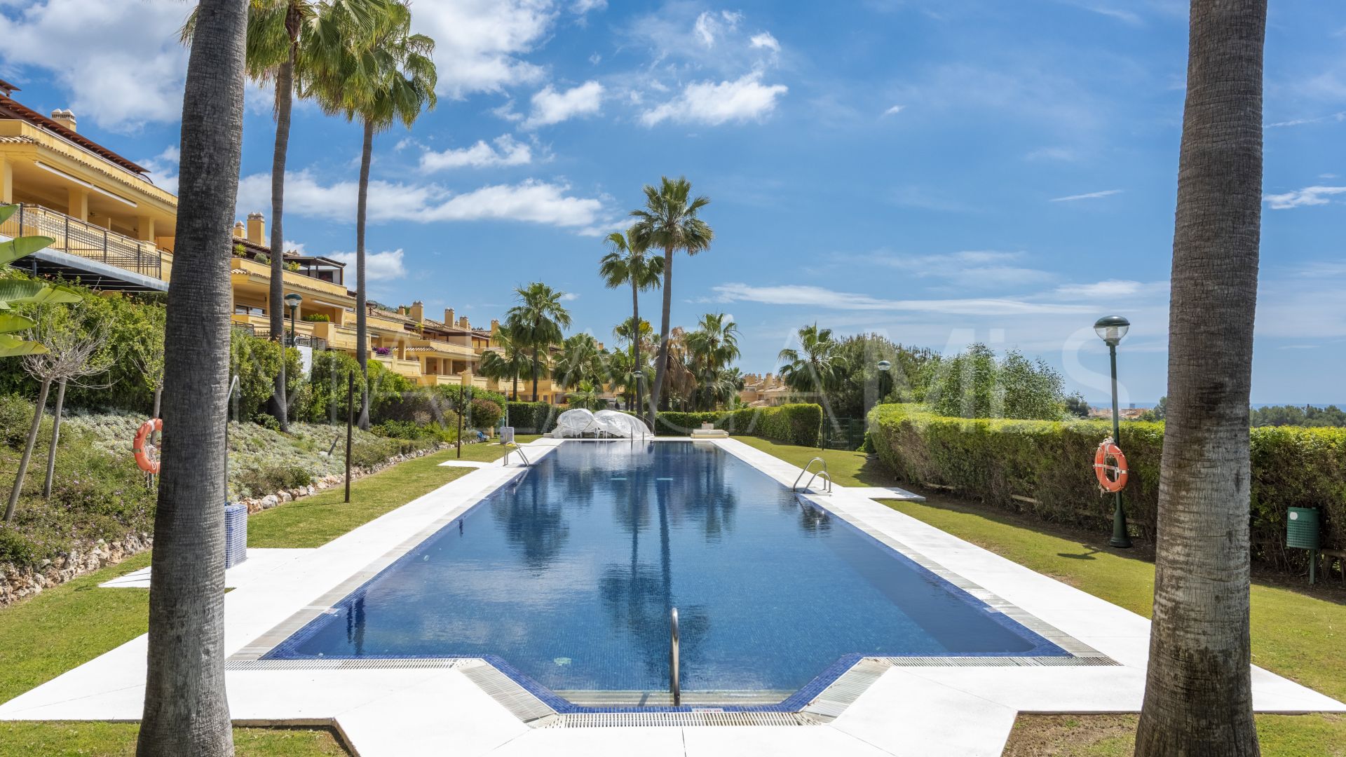 Buy atico duplex in Condado de Sierra Blanca with 3 bedrooms