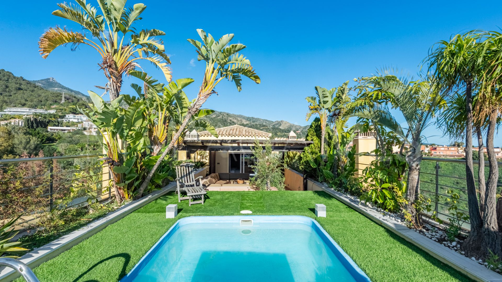 Buy atico duplex in Condado de Sierra Blanca with 3 bedrooms