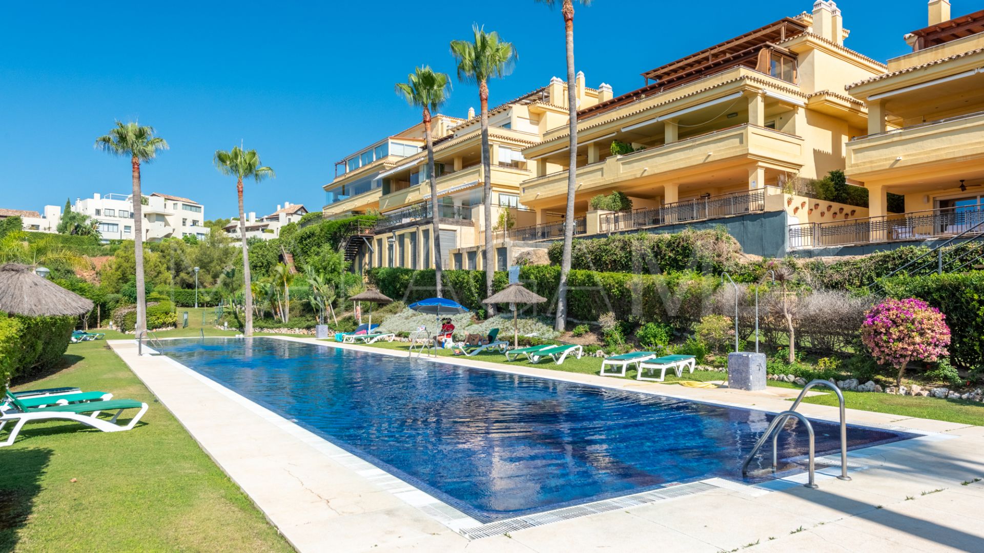 Buy atico duplex in Condado de Sierra Blanca with 3 bedrooms