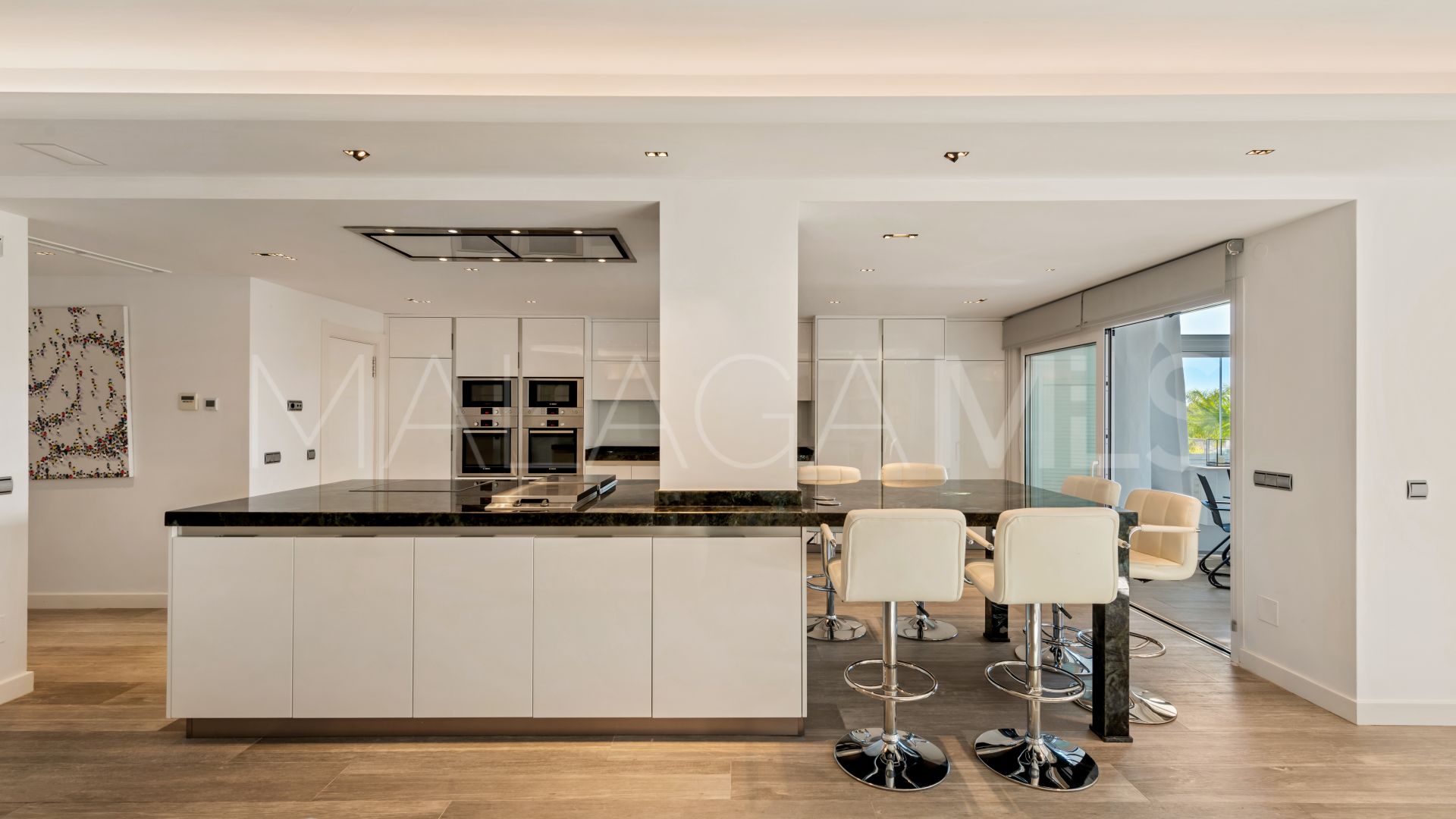 Duplex penthouse for sale in Marina Puente Romano