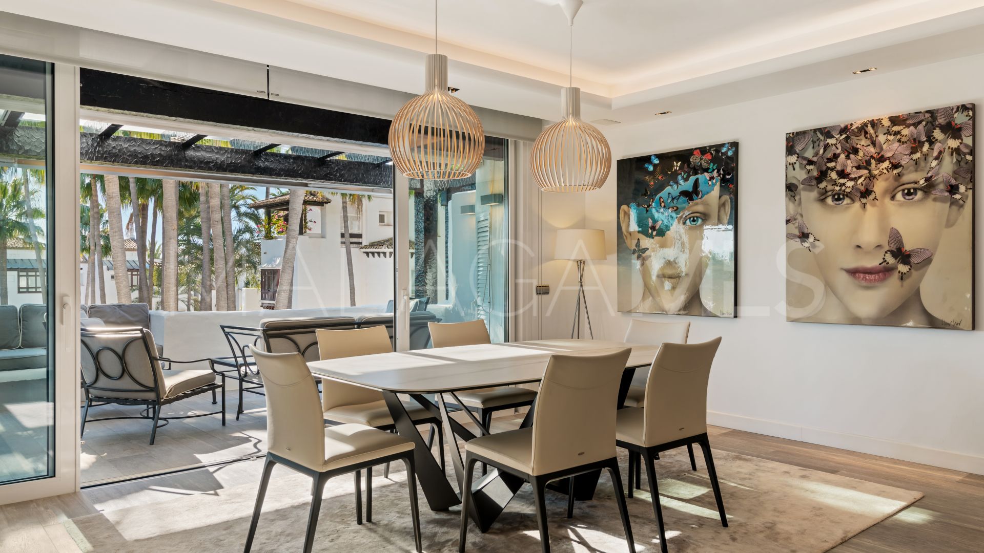 Duplex penthouse for sale in Marina Puente Romano