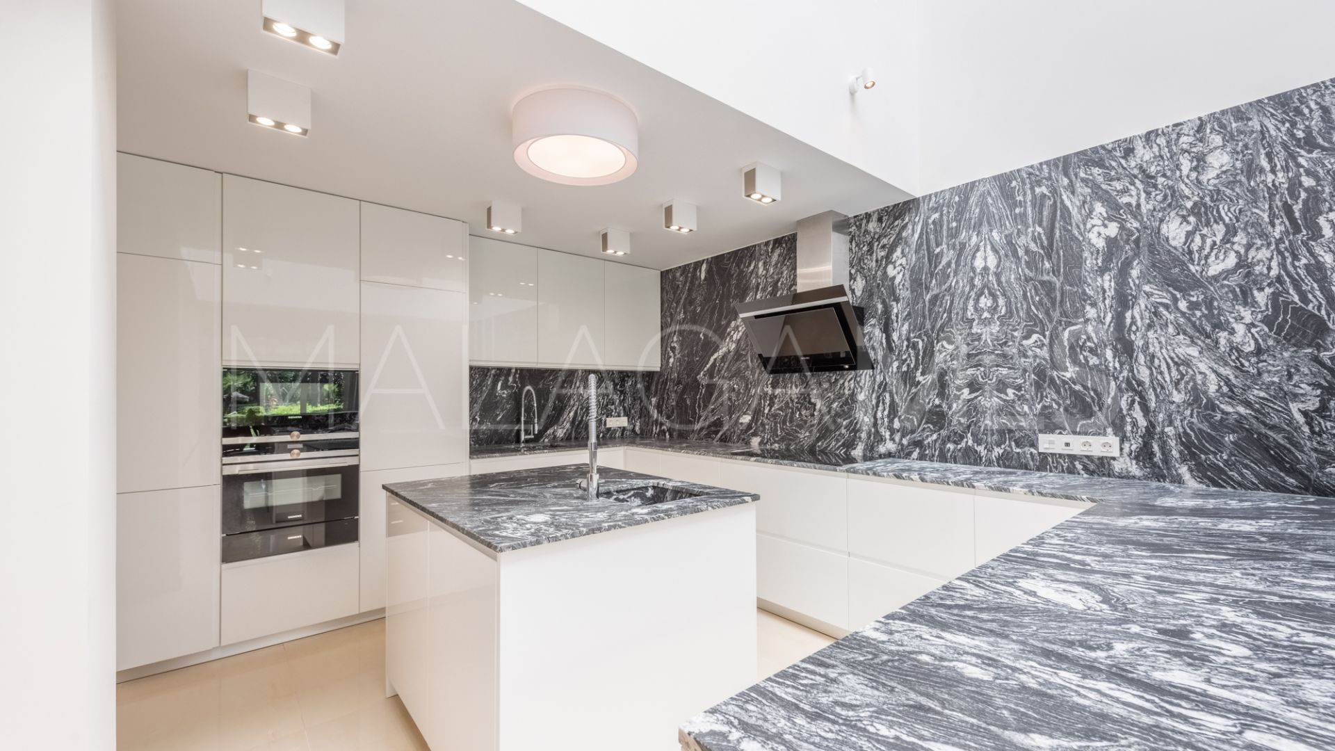 Duplex rez de chaussée for sale in Gray D'Albion