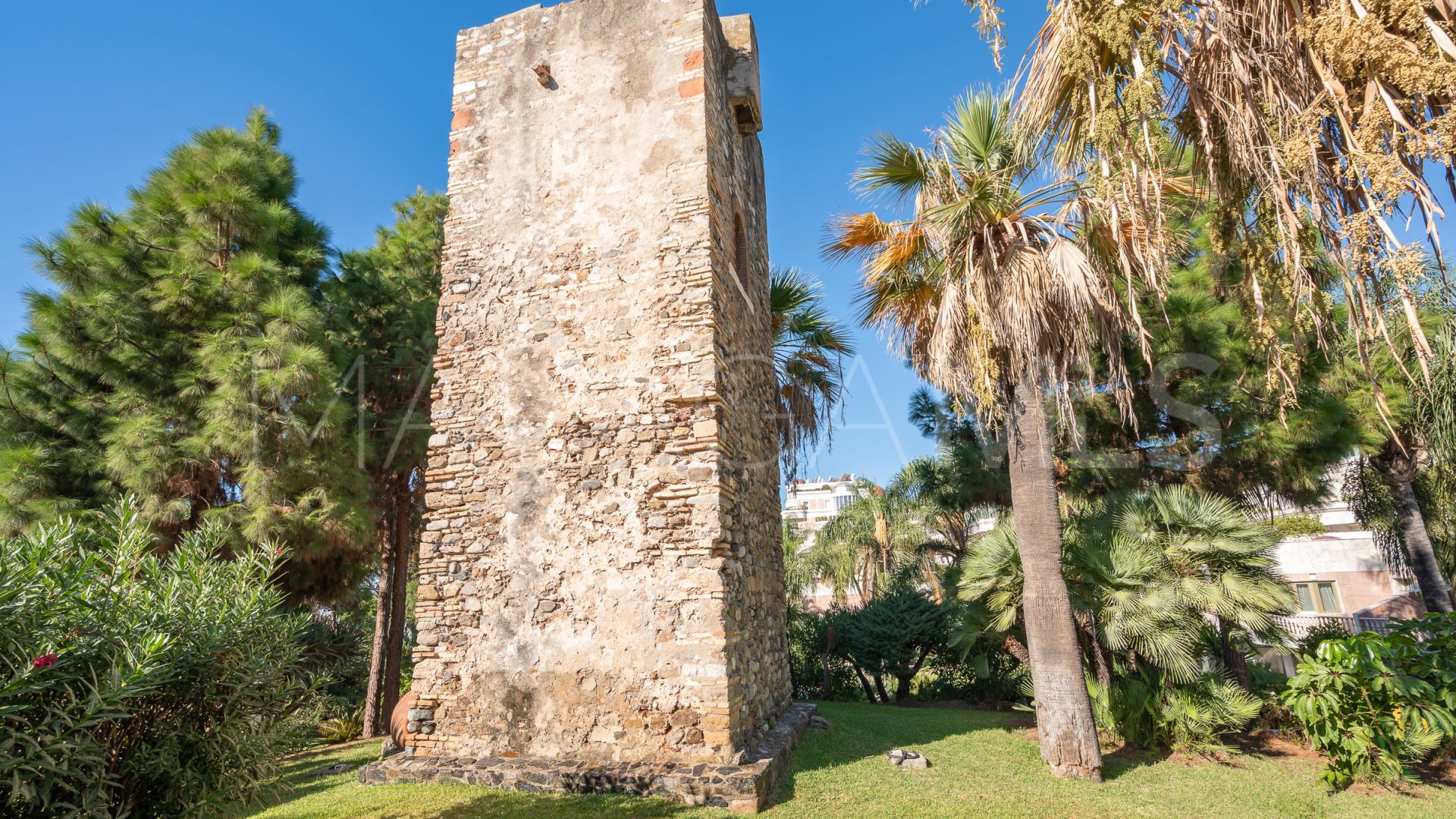 Duplex rez de chaussée for sale in Gray D'Albion