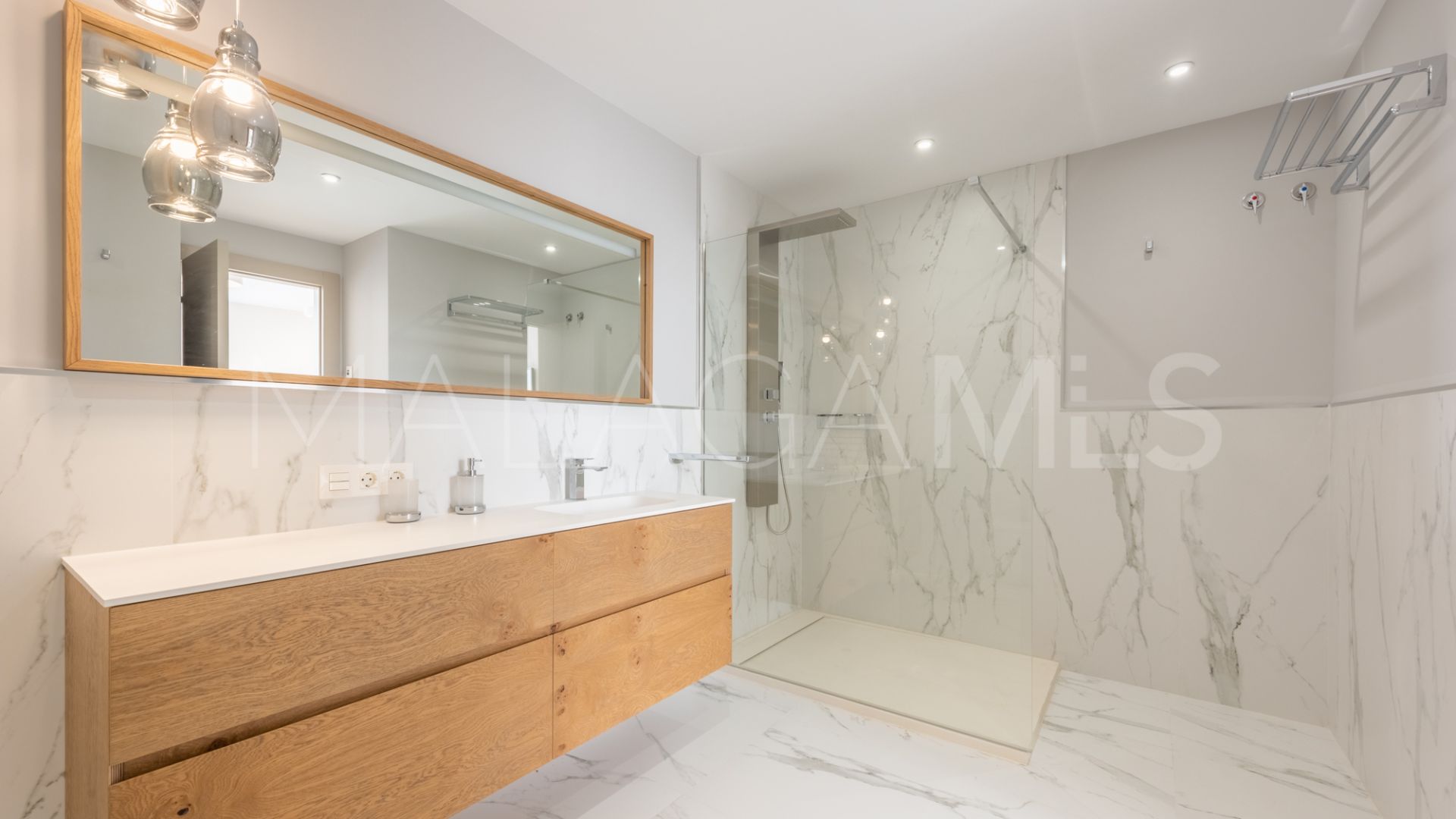 Duplex rez de chaussée for sale in Gray D'Albion