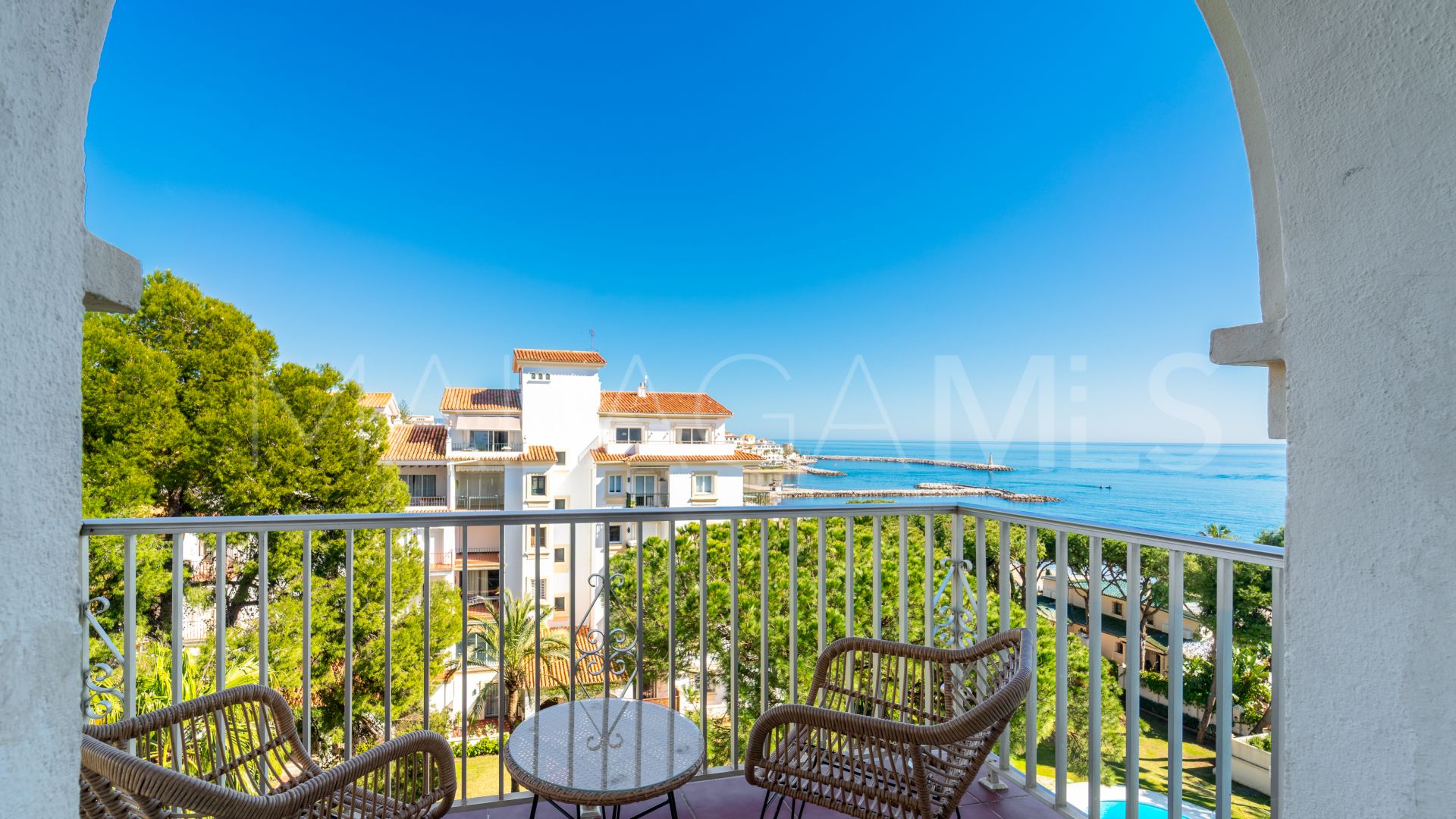 Tvåvånings takvåning for sale in Andalucia del Mar