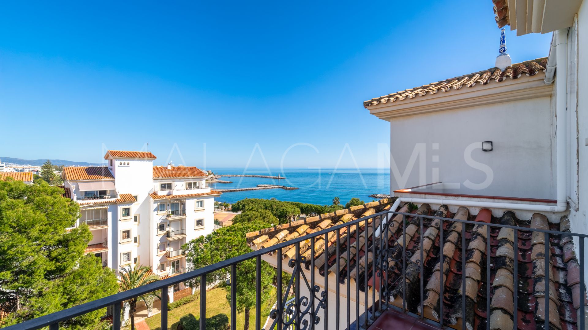 Tvåvånings takvåning for sale in Andalucia del Mar