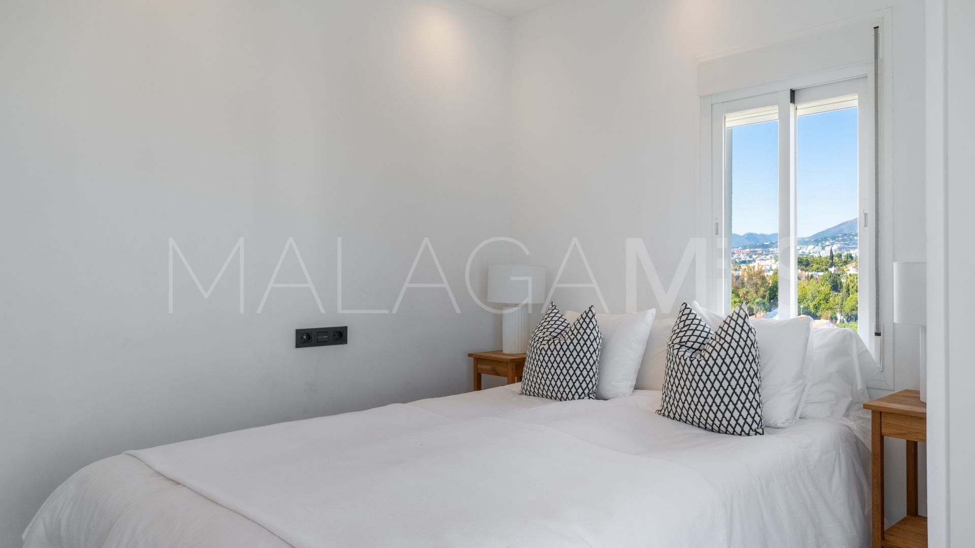 Tvåvånings takvåning for sale in Andalucia del Mar