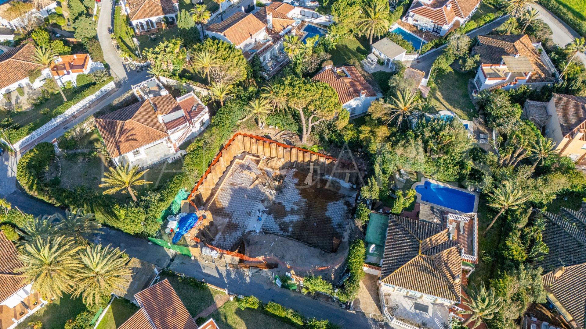 Parcela a la venta in Marbesa