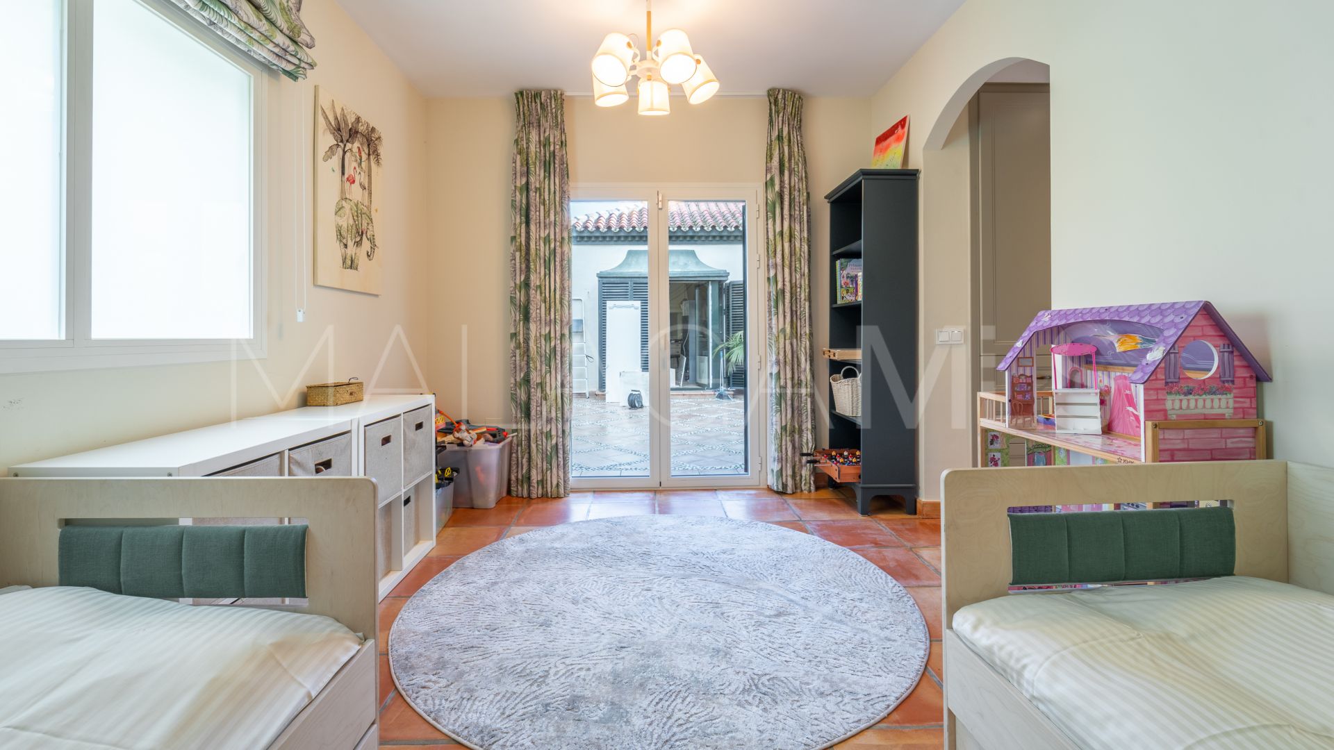 Villa for sale in El Higueral