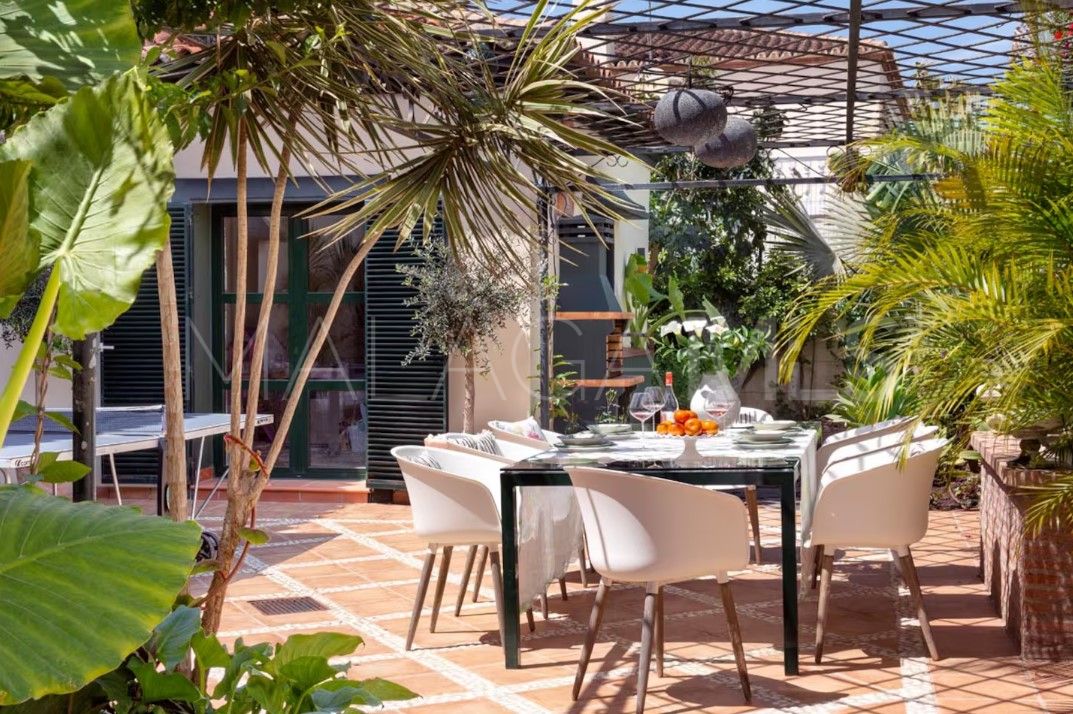 Villa for sale in El Higueral