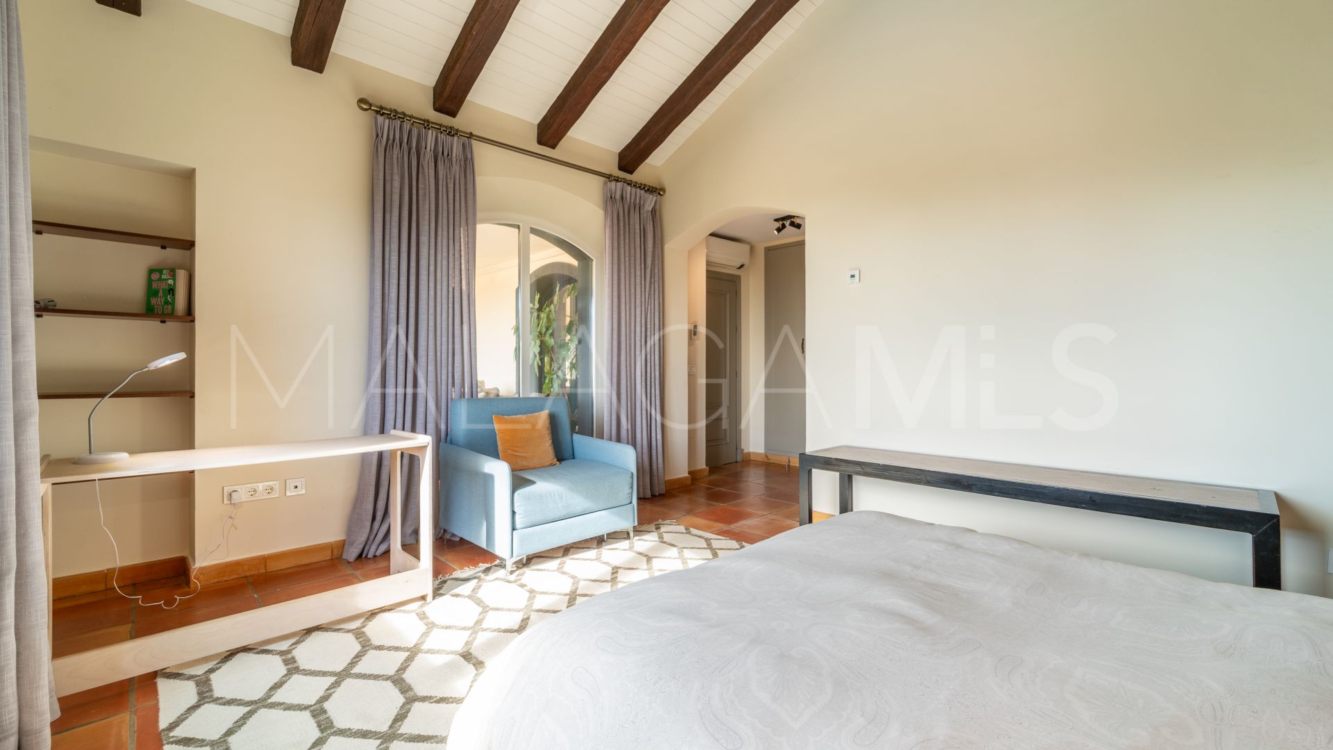 Villa for sale in El Higueral