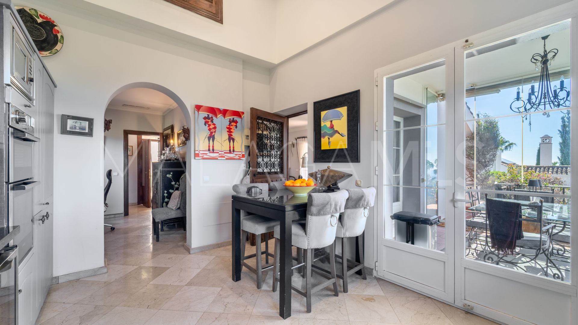 Villa for sale in Istan