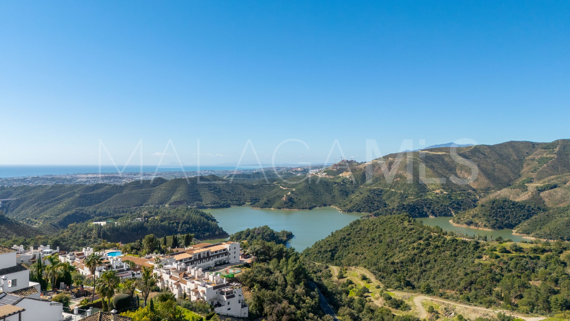 Villa for sale in Istan