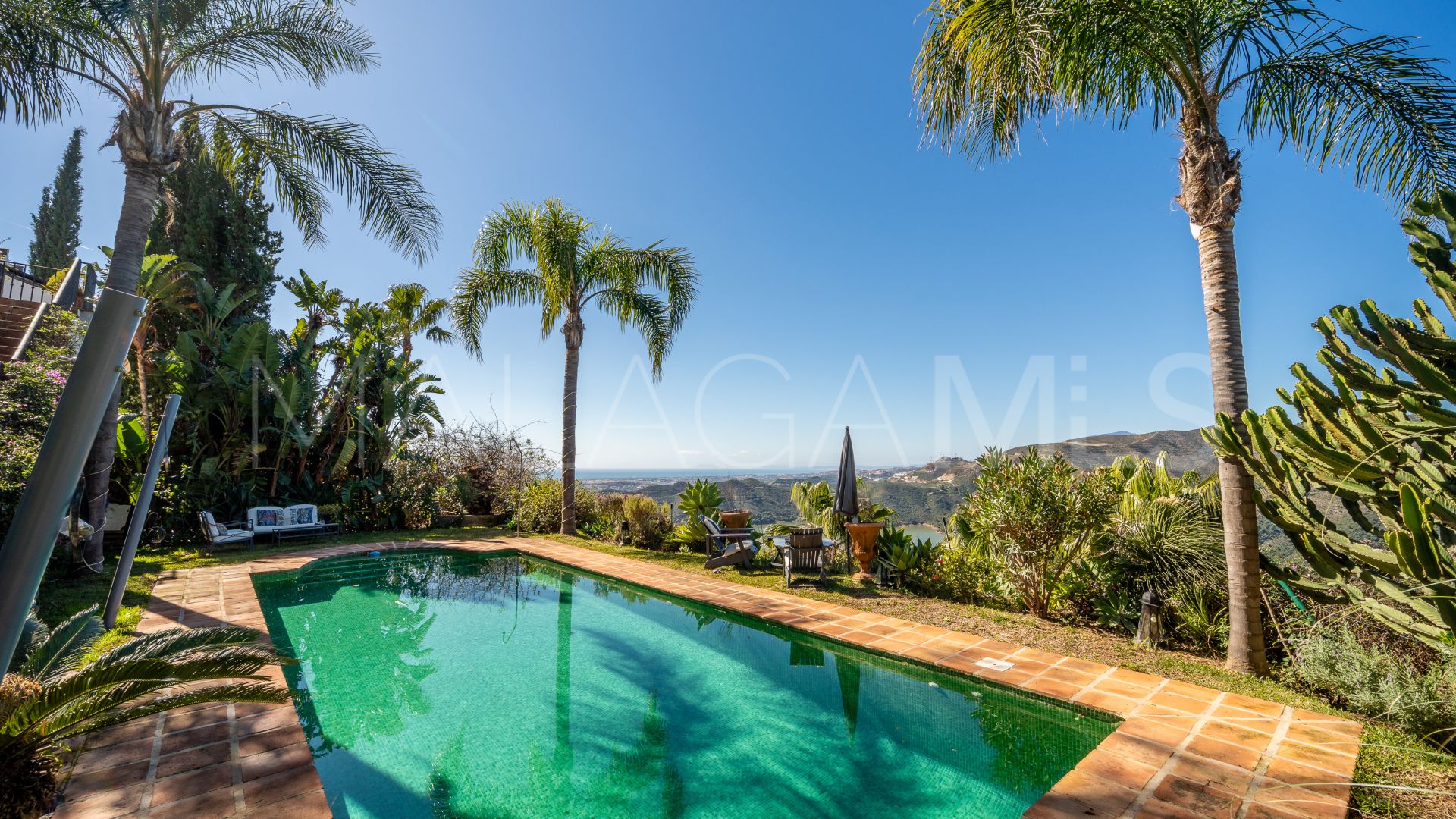 Villa for sale in Istan