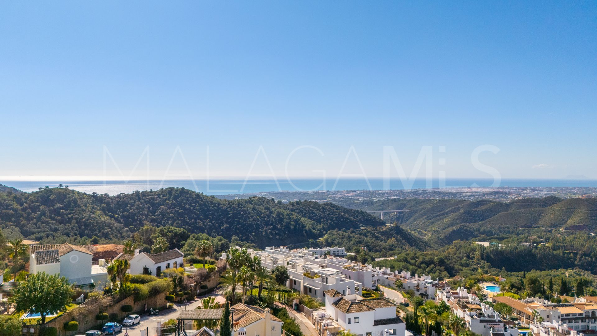 Villa for sale in Istan