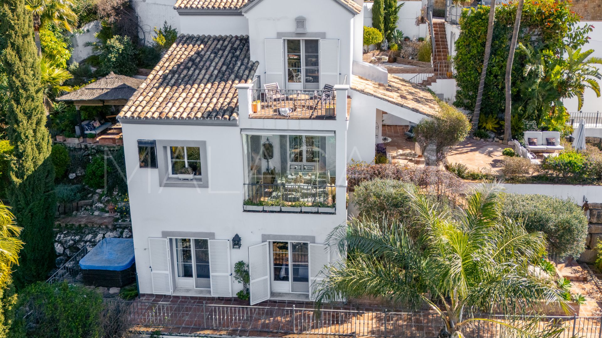 Villa for sale in Istan