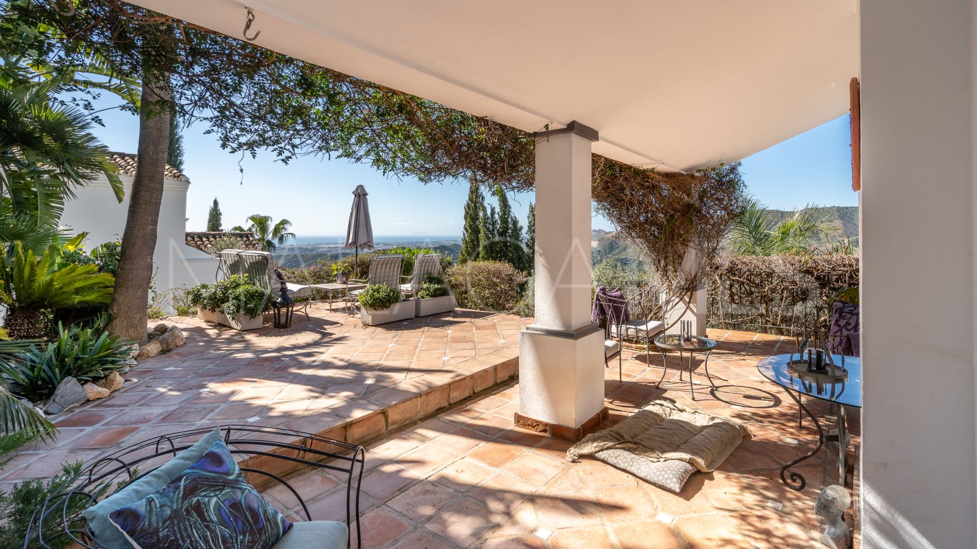 Villa for sale in Istan