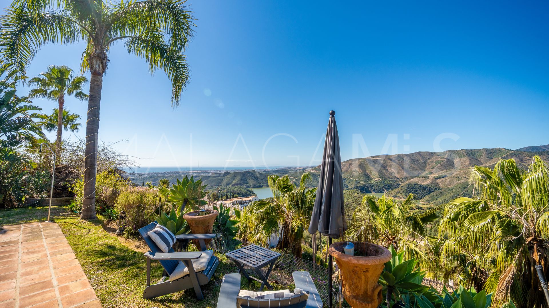 Villa for sale in Istan