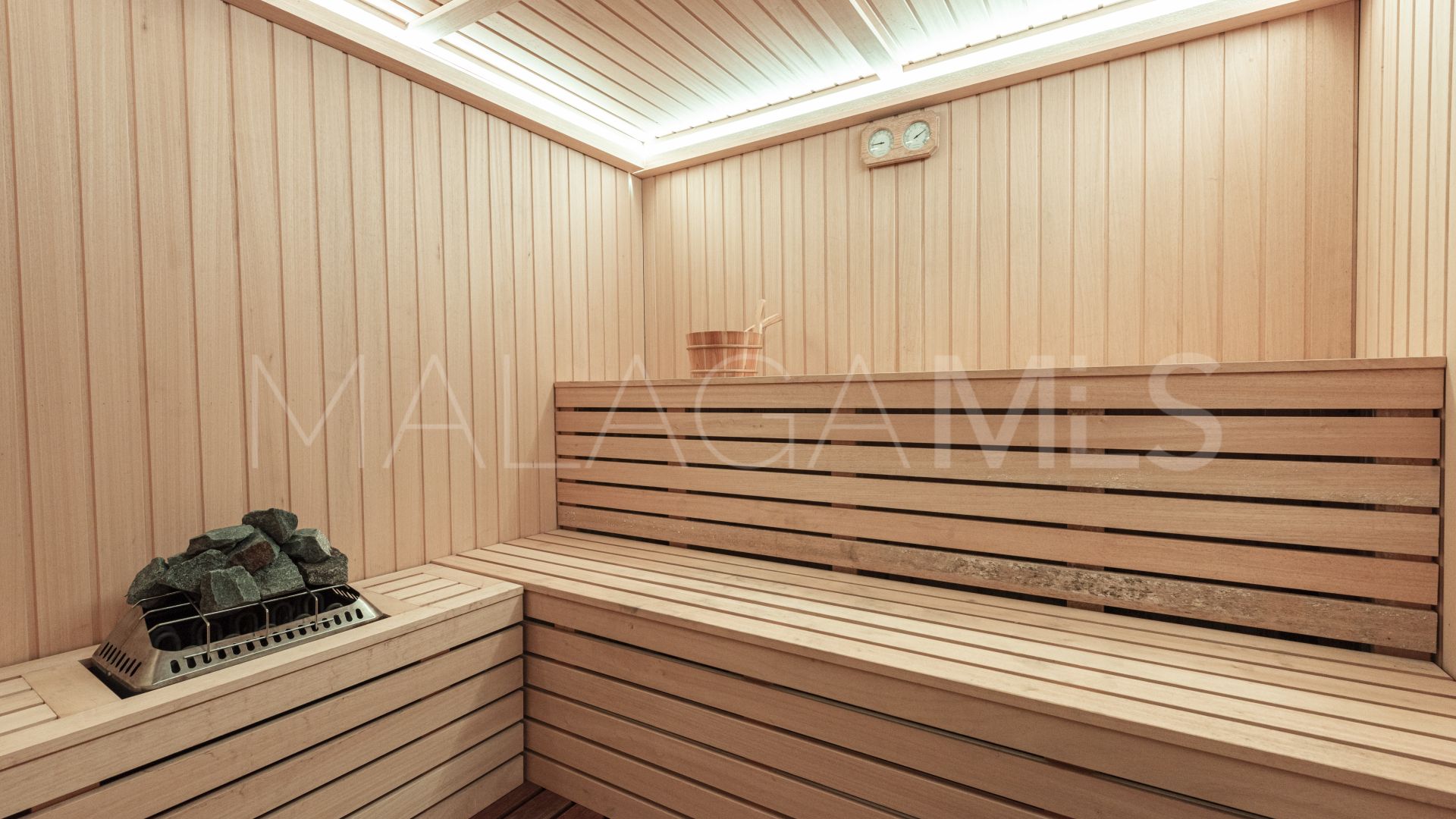 Villa for sale in El Capricho