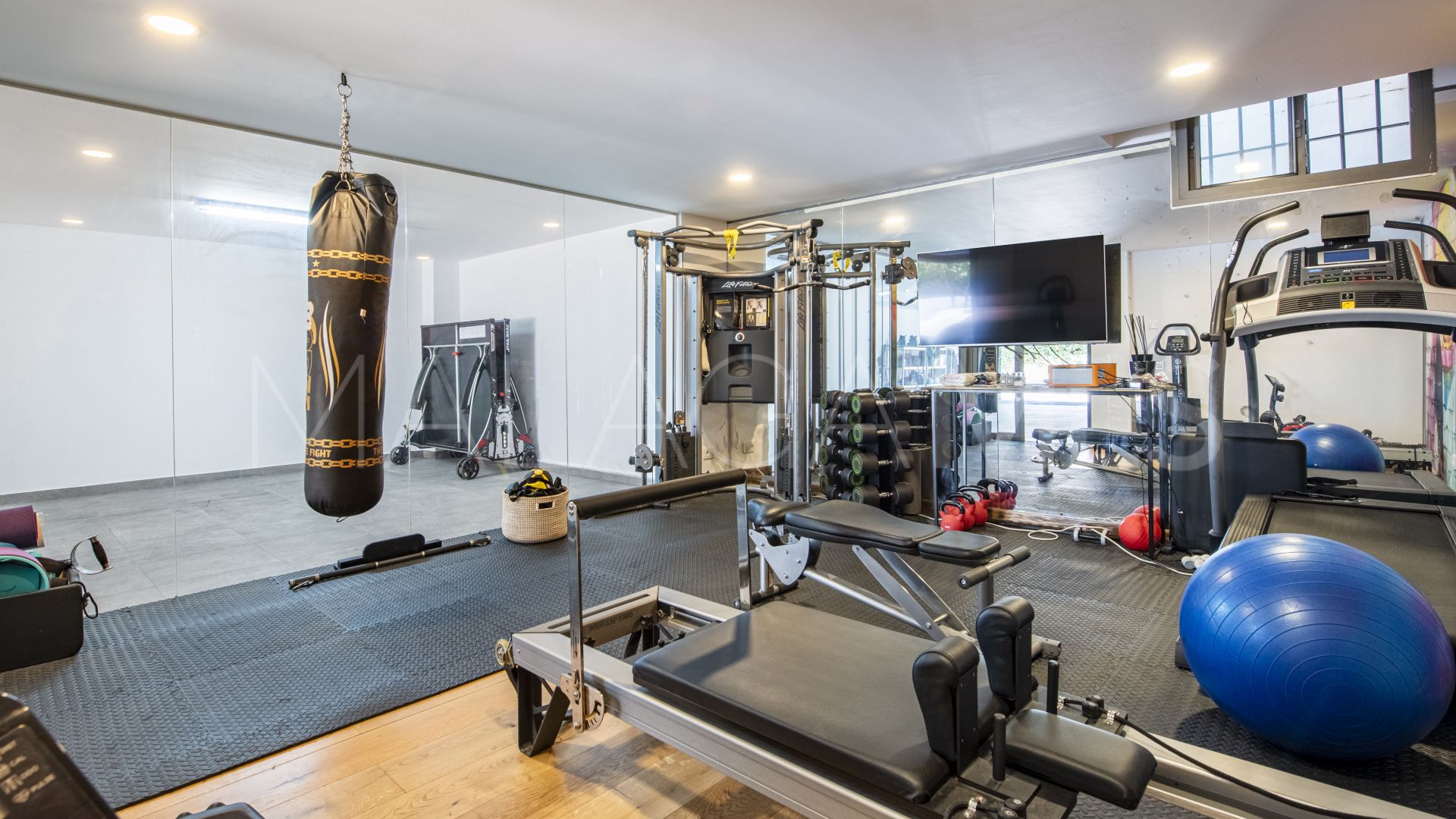 Villa for sale in El Capricho