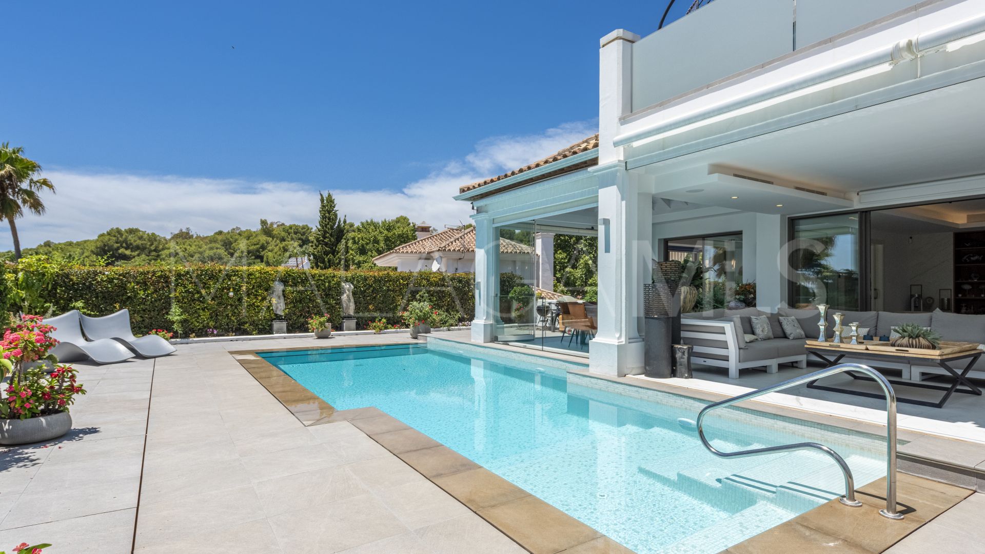 Villa for sale in El Capricho