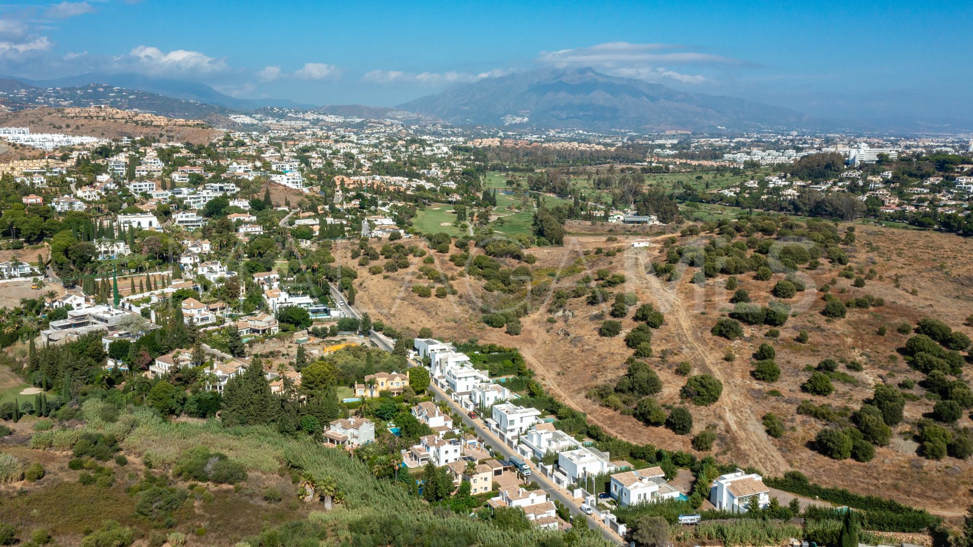 Villa for sale in Paraiso Alto