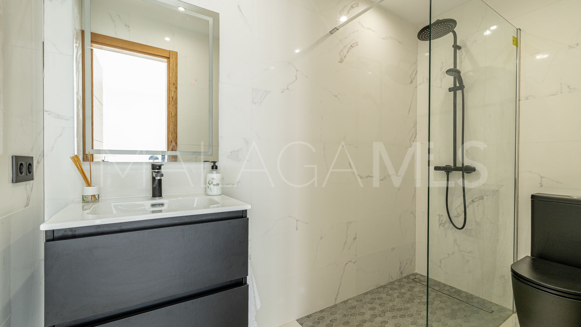 Villa for sale in Paraiso Alto