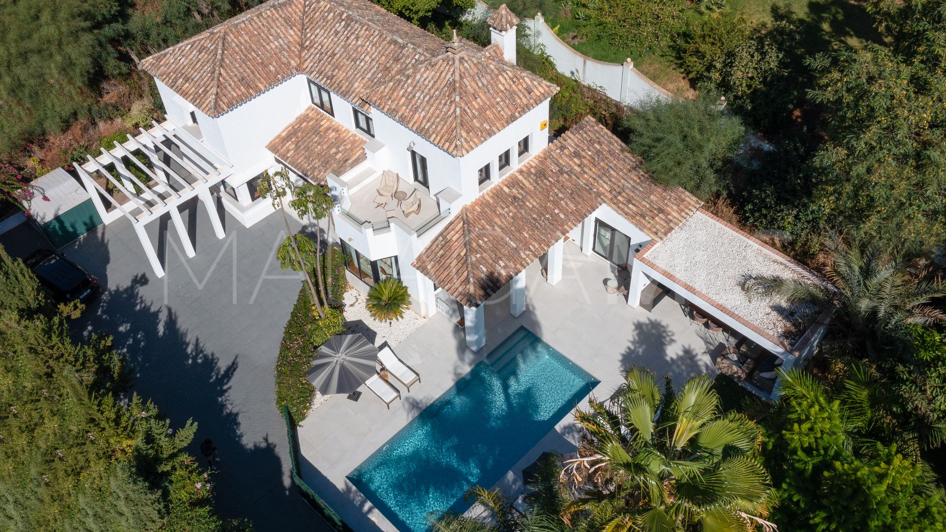 Villa for sale in Paraiso Alto