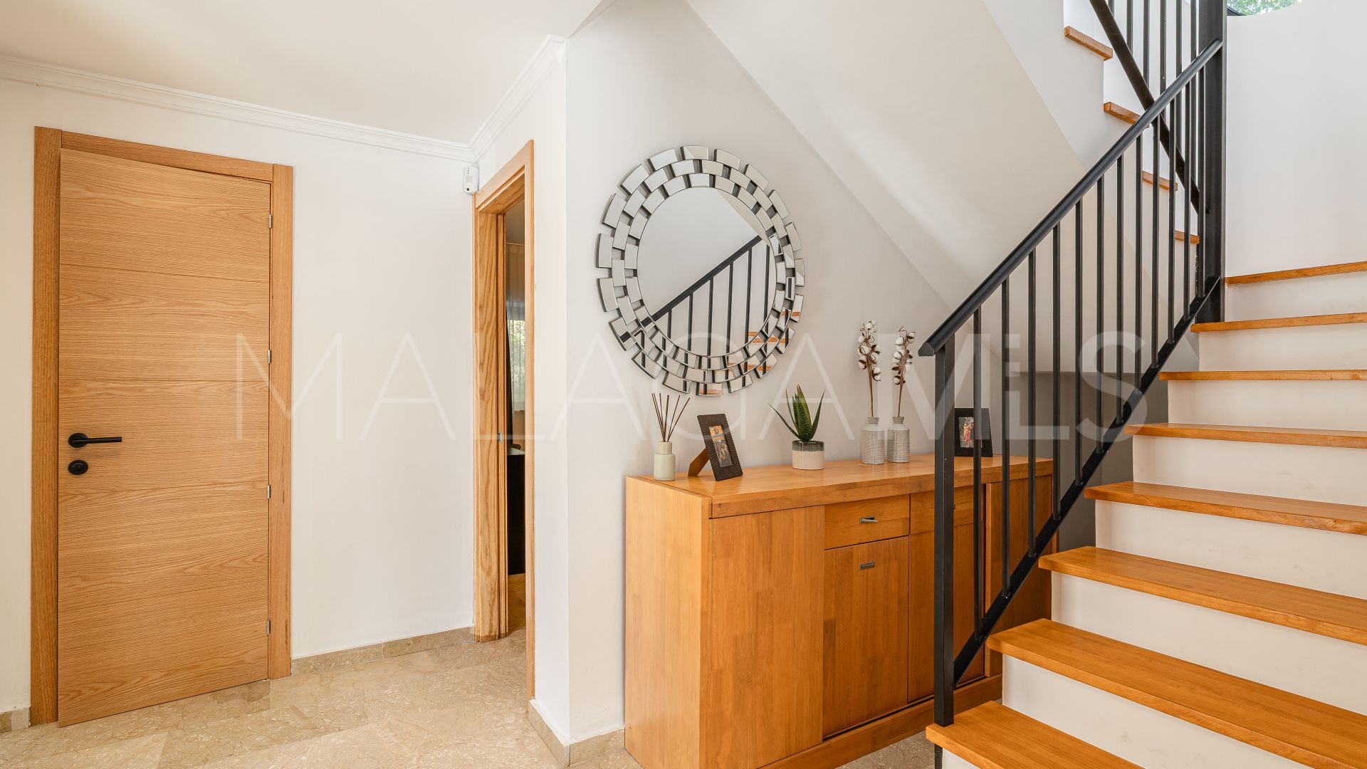 Villa for sale in Paraiso Alto